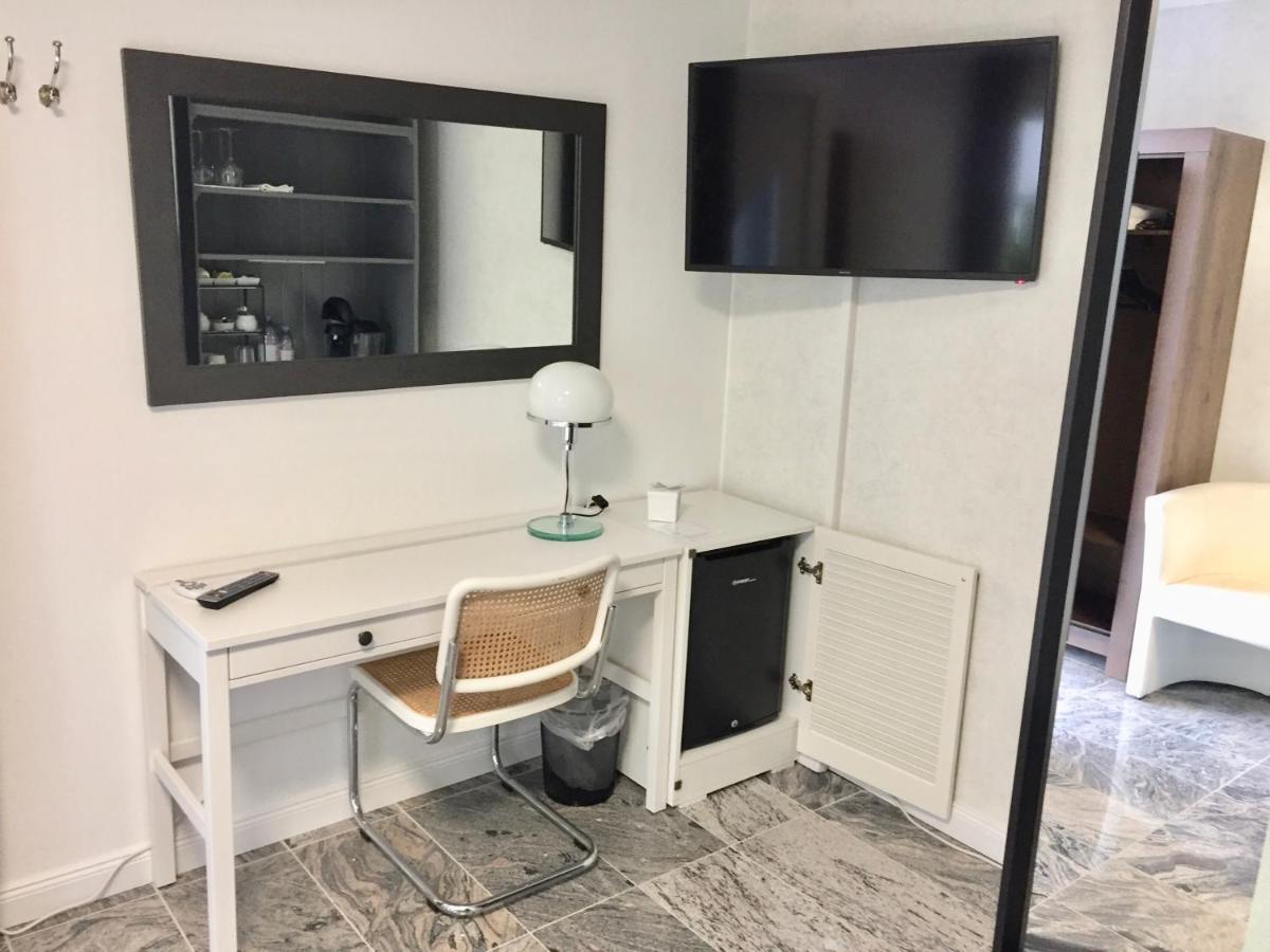 Neues Zimmerapartment Mit Bad Neckarwestheim المظهر الخارجي الصورة